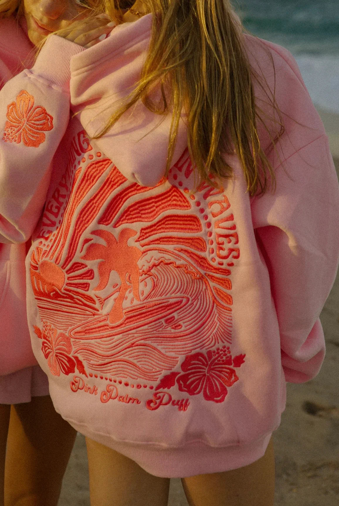 Vibrant Hoodie med Grafisk Print | Bomuld | Komfortabel, Farverig