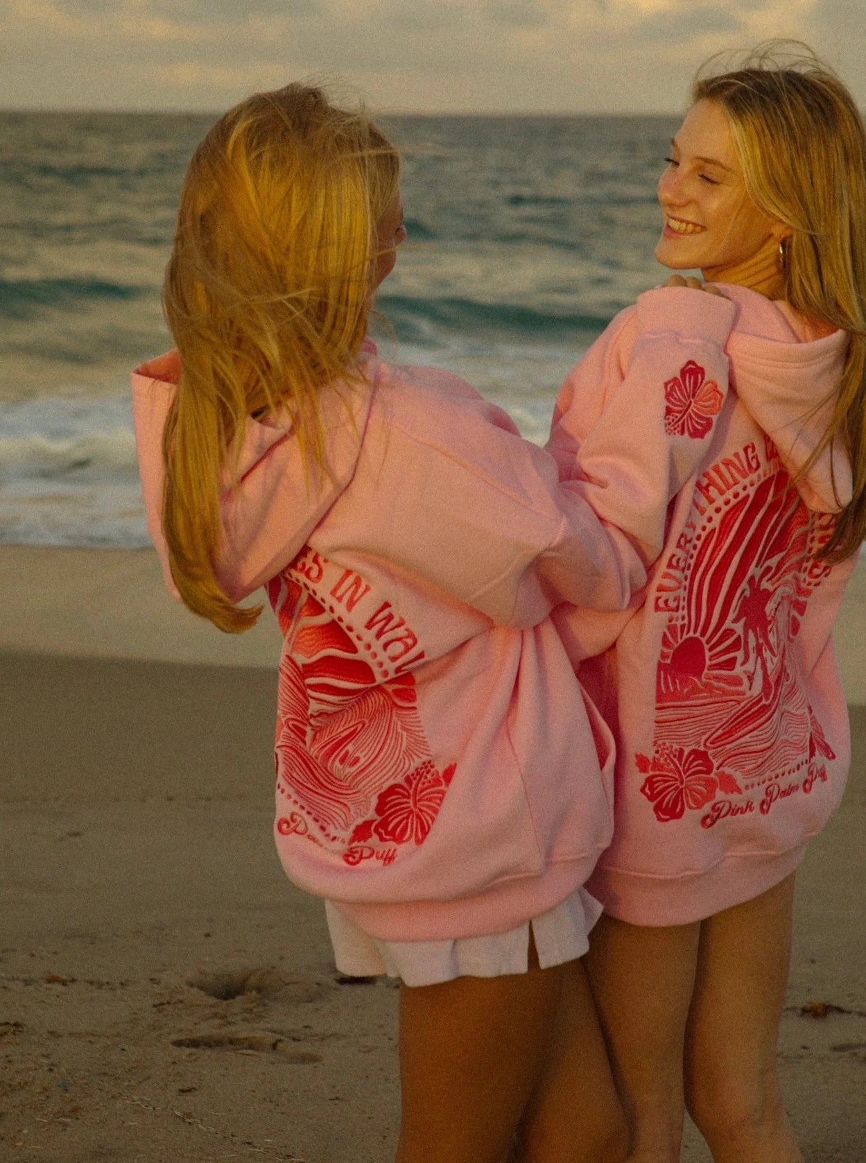 Vibrant Hoodie med Grafisk Print | Bomuld | Komfortabel, Farverig